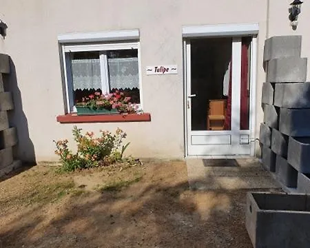 Holiday home Gite Tulipe A La Ferme De Kerloury A Paimpol A 900M Du Gr34 Et D Une Plage Pres De Brehat